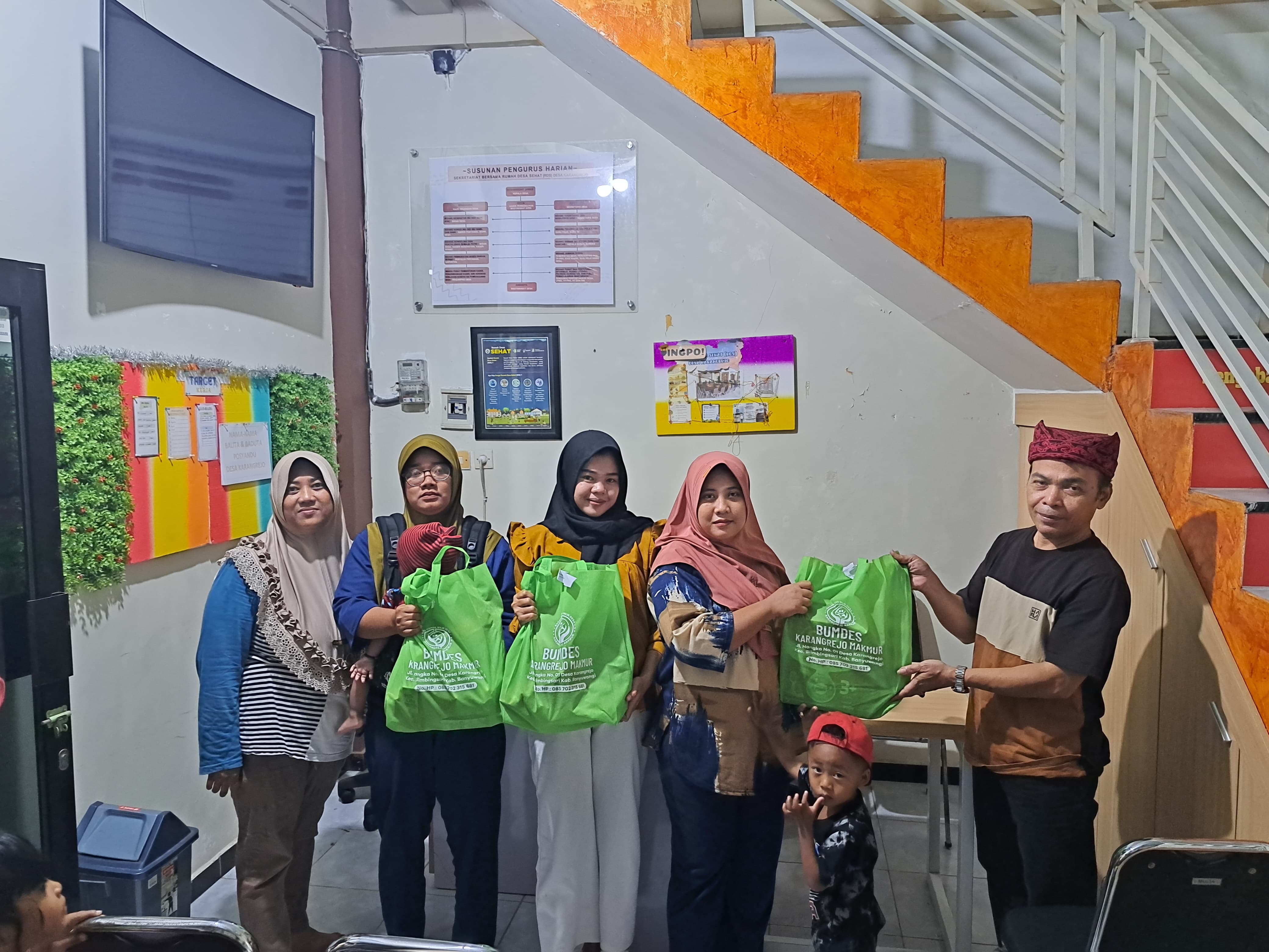 Pemberian Makanan Tambahan (PMT) untuk Balita BGK, BGM dan Ibu Hamil Resiko Tinggi
