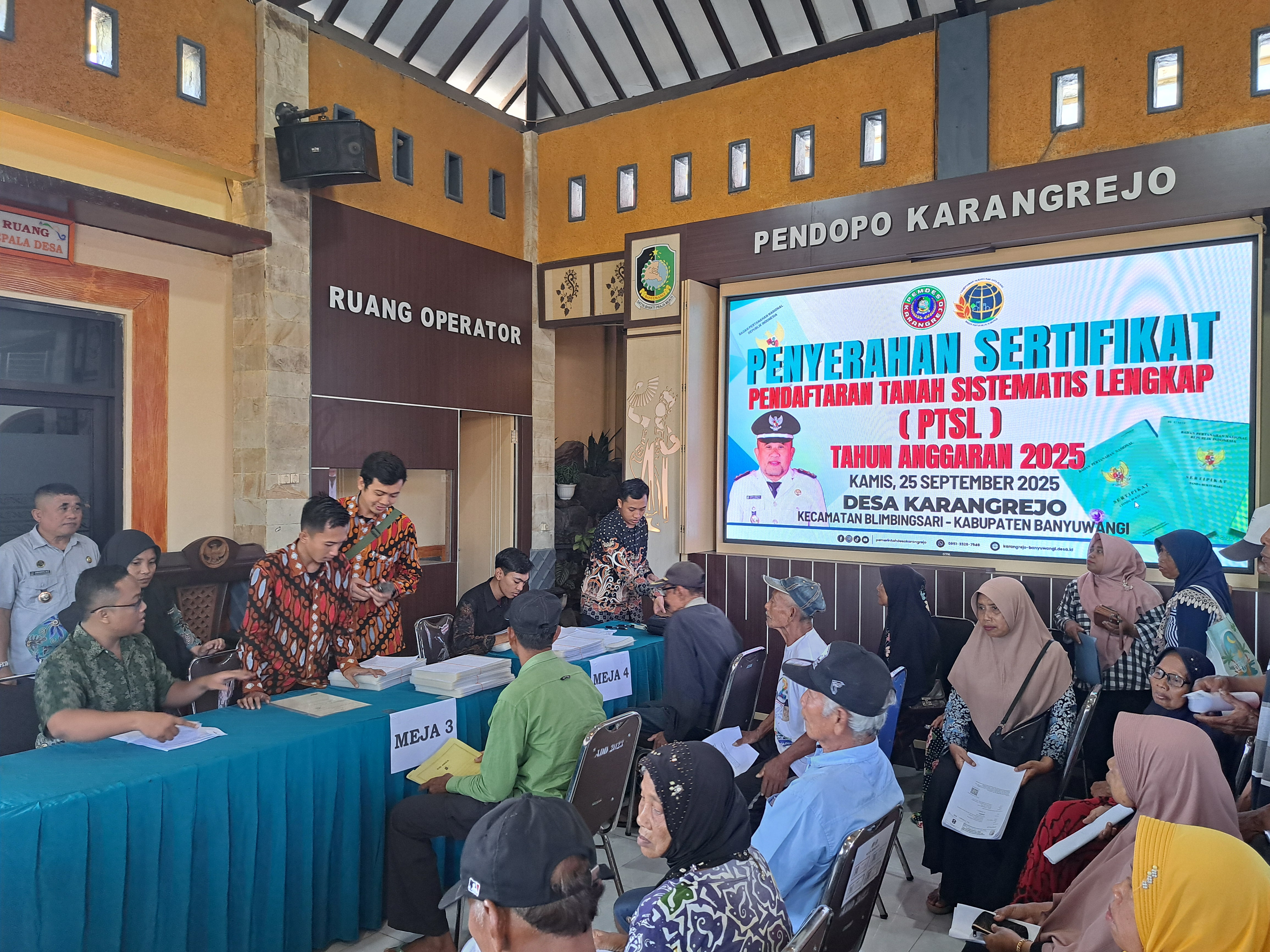 PENYERAHAN SERTIFIKAT PTSL DESA KARANGREJO